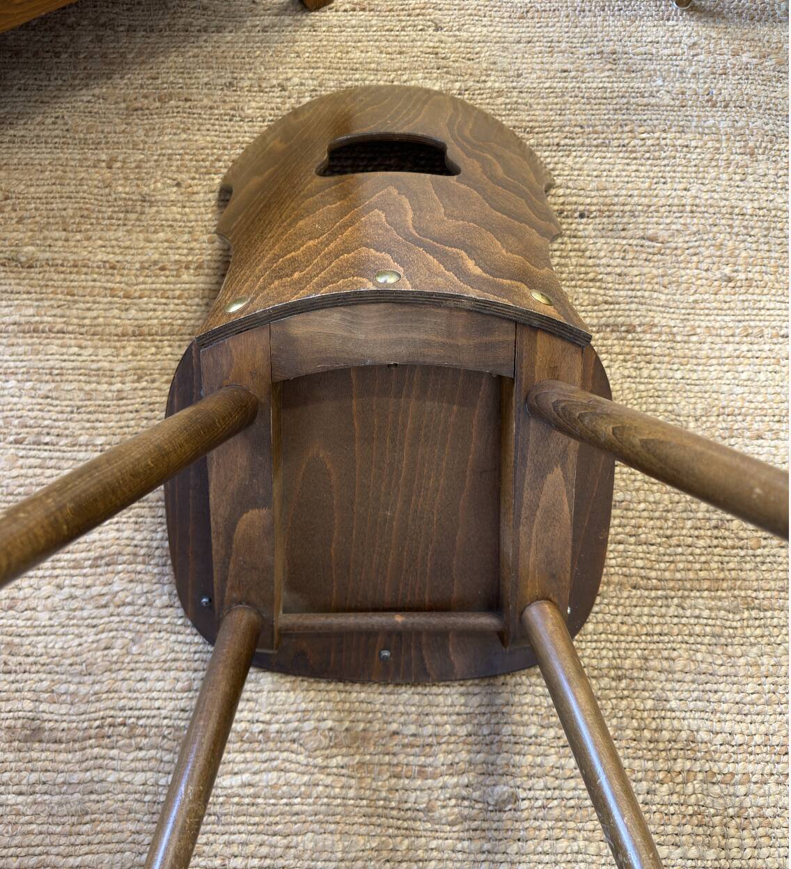 Suite de 4 chaises Baumann modèle “Gentiane” – années 60/70