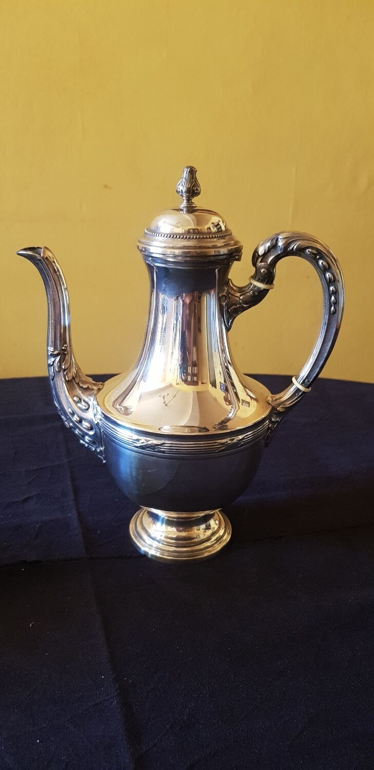 19th century teapot and sugar bowl. Silver metal hallmark.