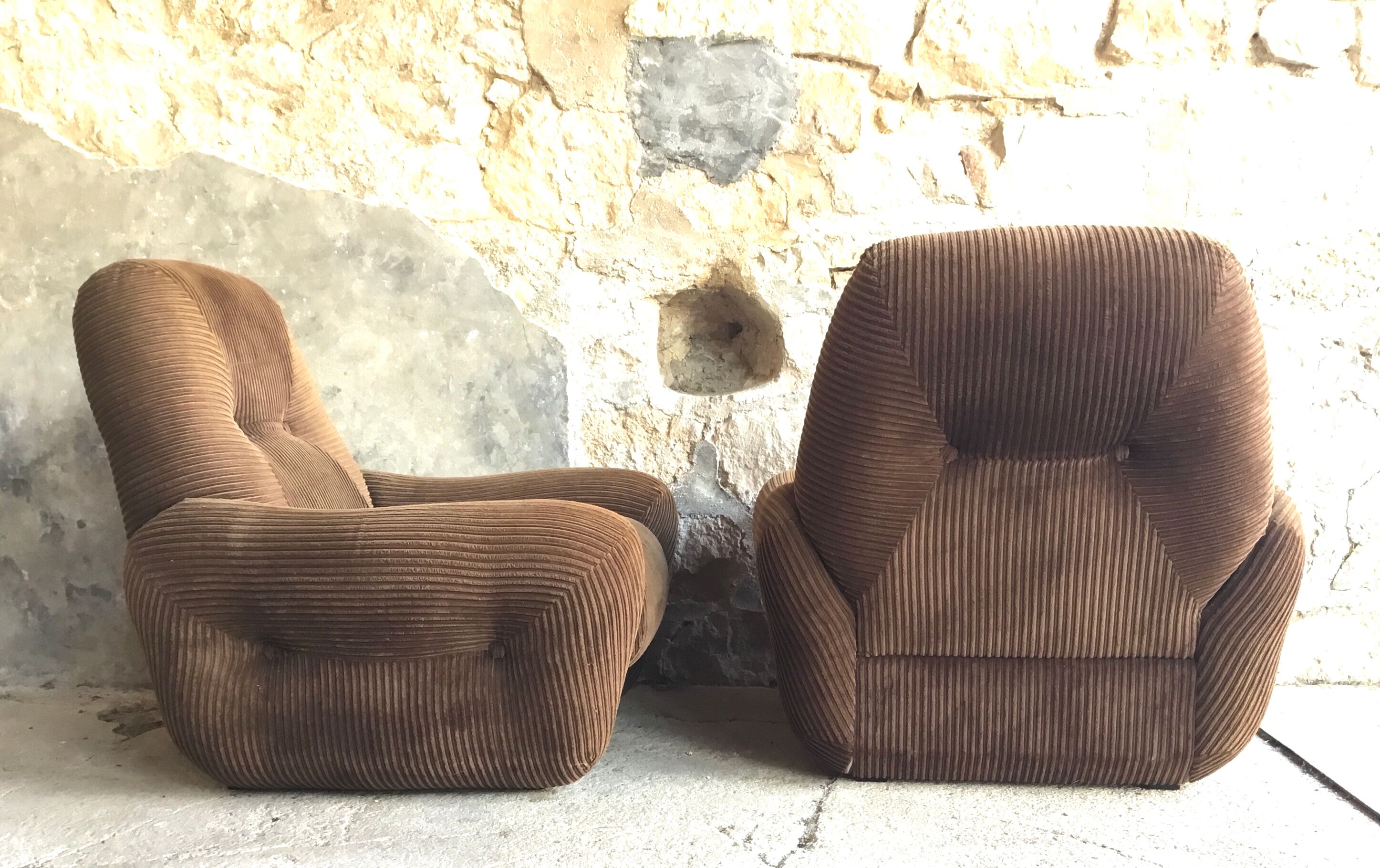 Space-age armchair