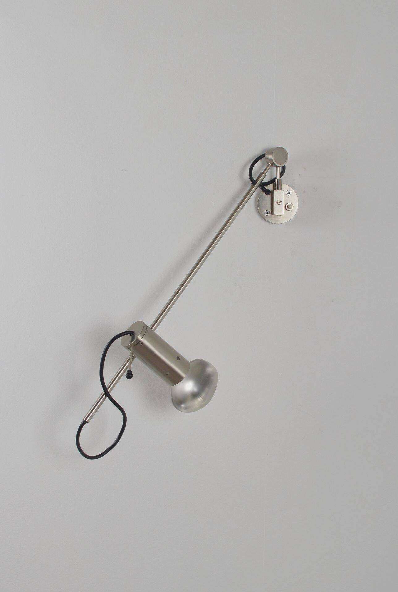 Applique minimaliste '194' de Tito Agnoli pour Oluce, années 1950