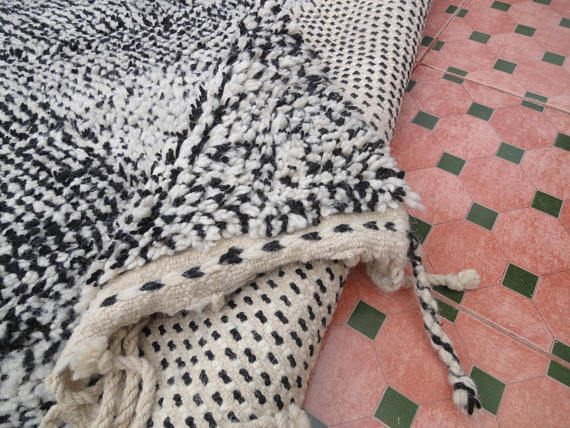 Tapis Beni M'rirt vintage en laine marocain berber 335 x 250 cm