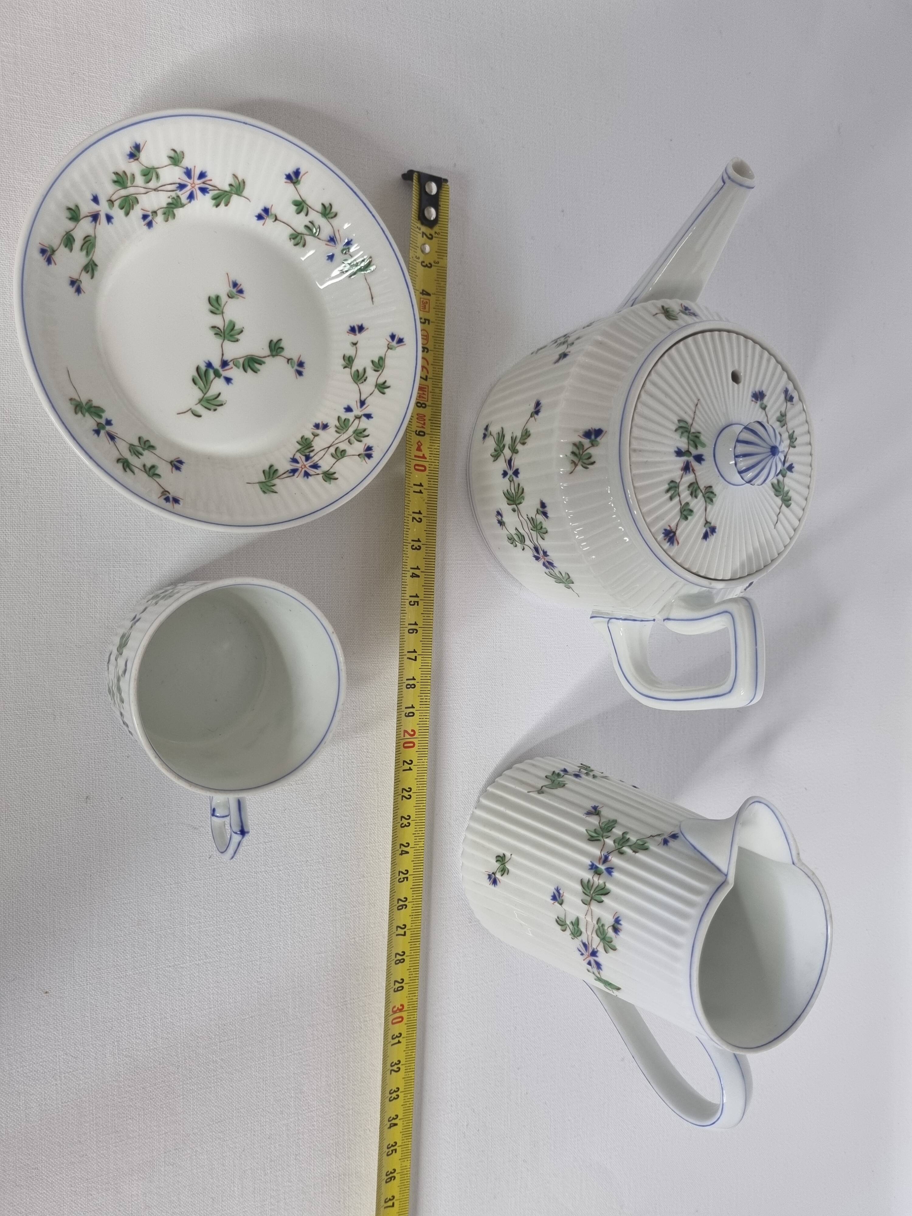 Pillivuyt porcelain tea or coffee service, floral model, Paris exhibition 1900