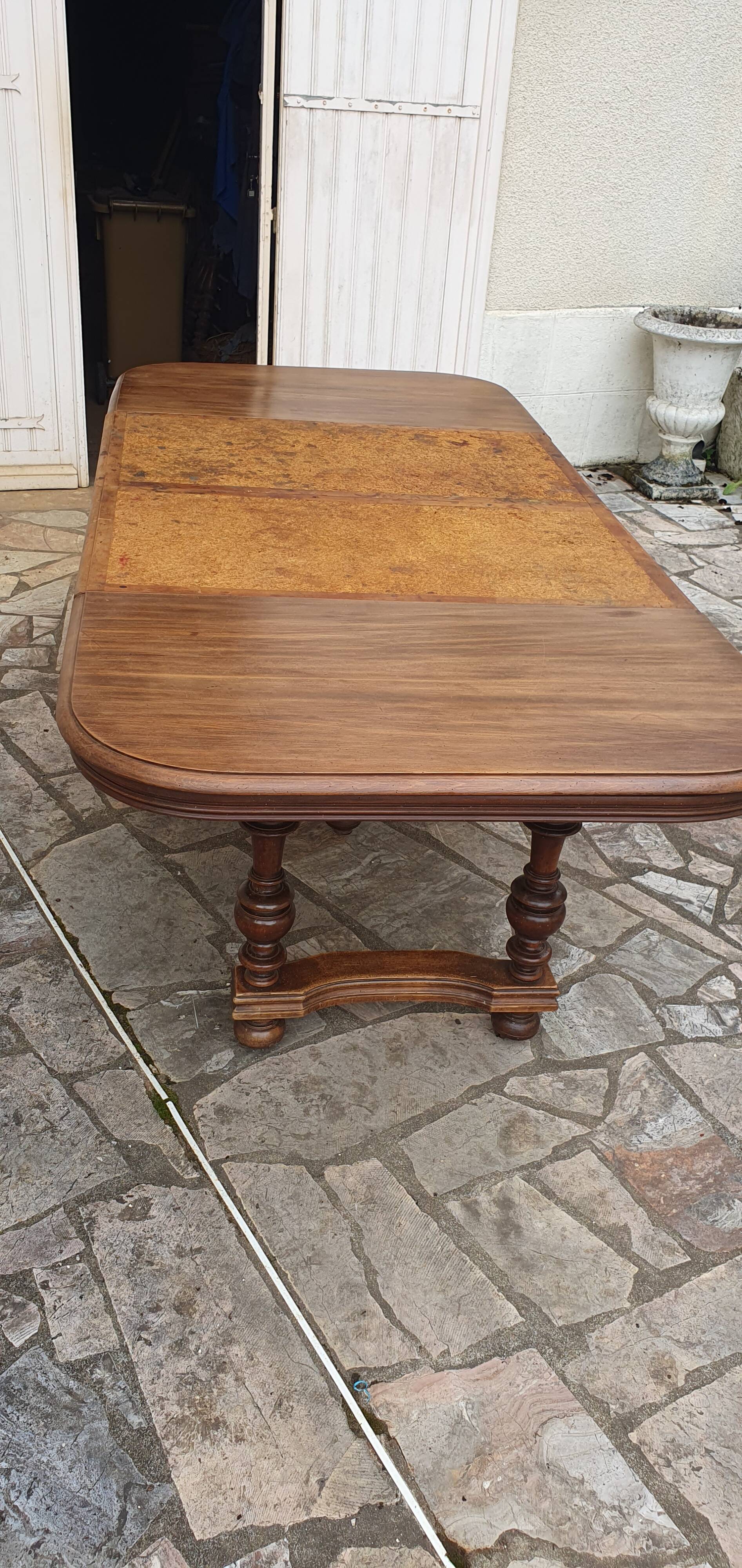 19th century Renaissance style extending table