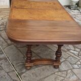 19th century Renaissance style extending table