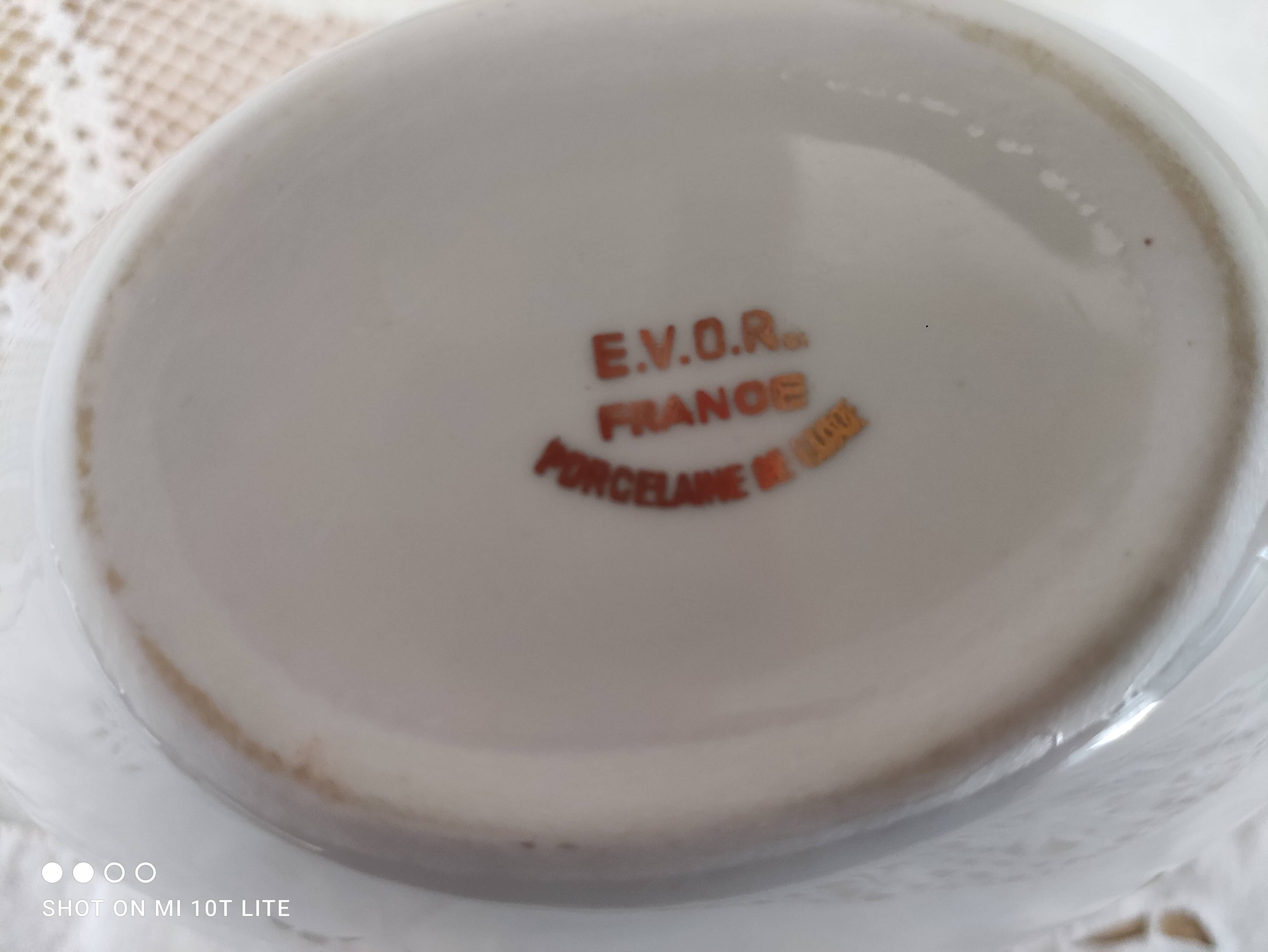 White porcelain saucière evor france frieze golden crosses