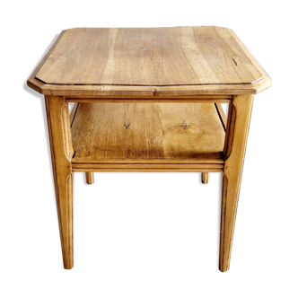 Coffee table in oak