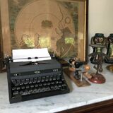 Royal typewriter, circa 1940