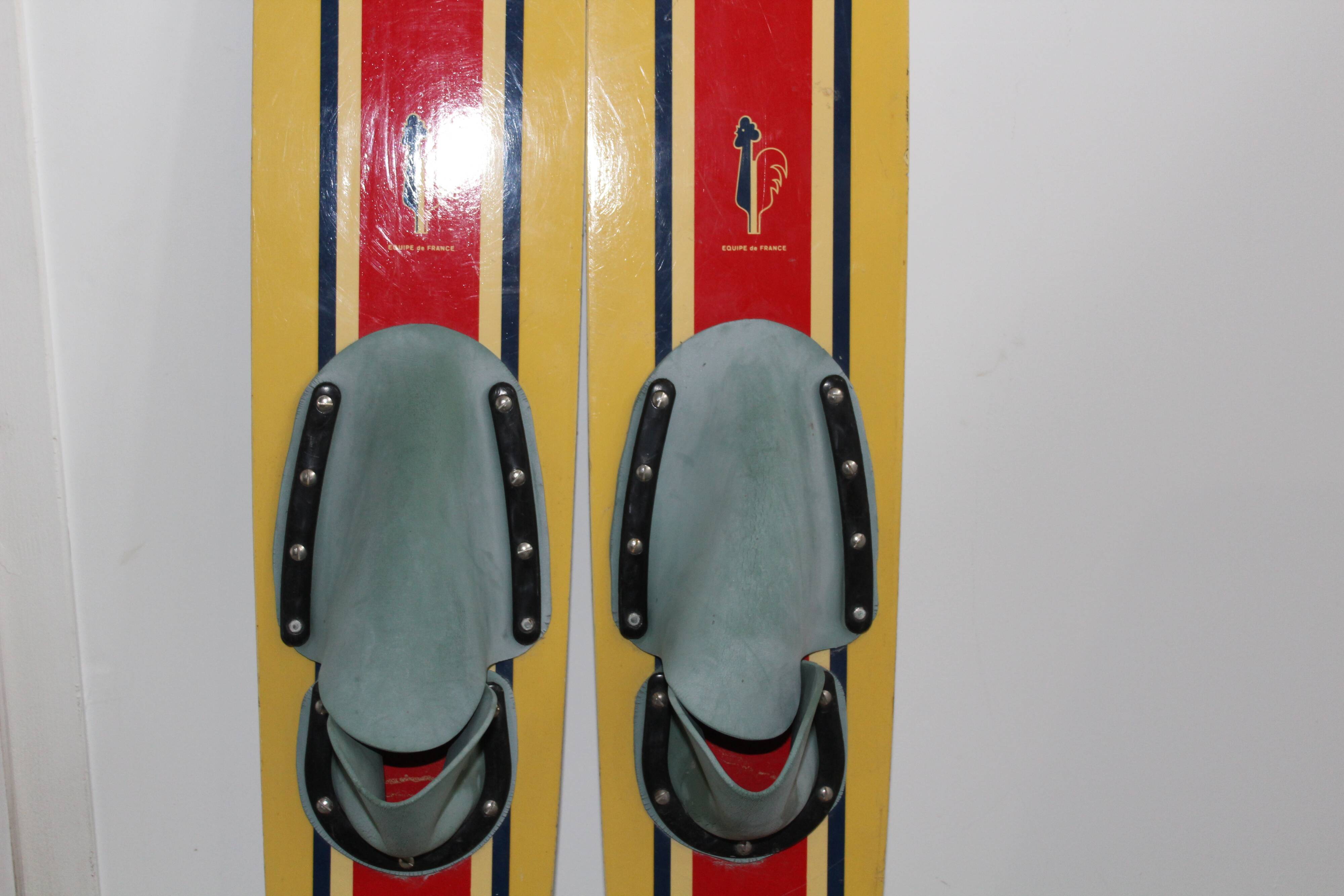 Water skis child 60