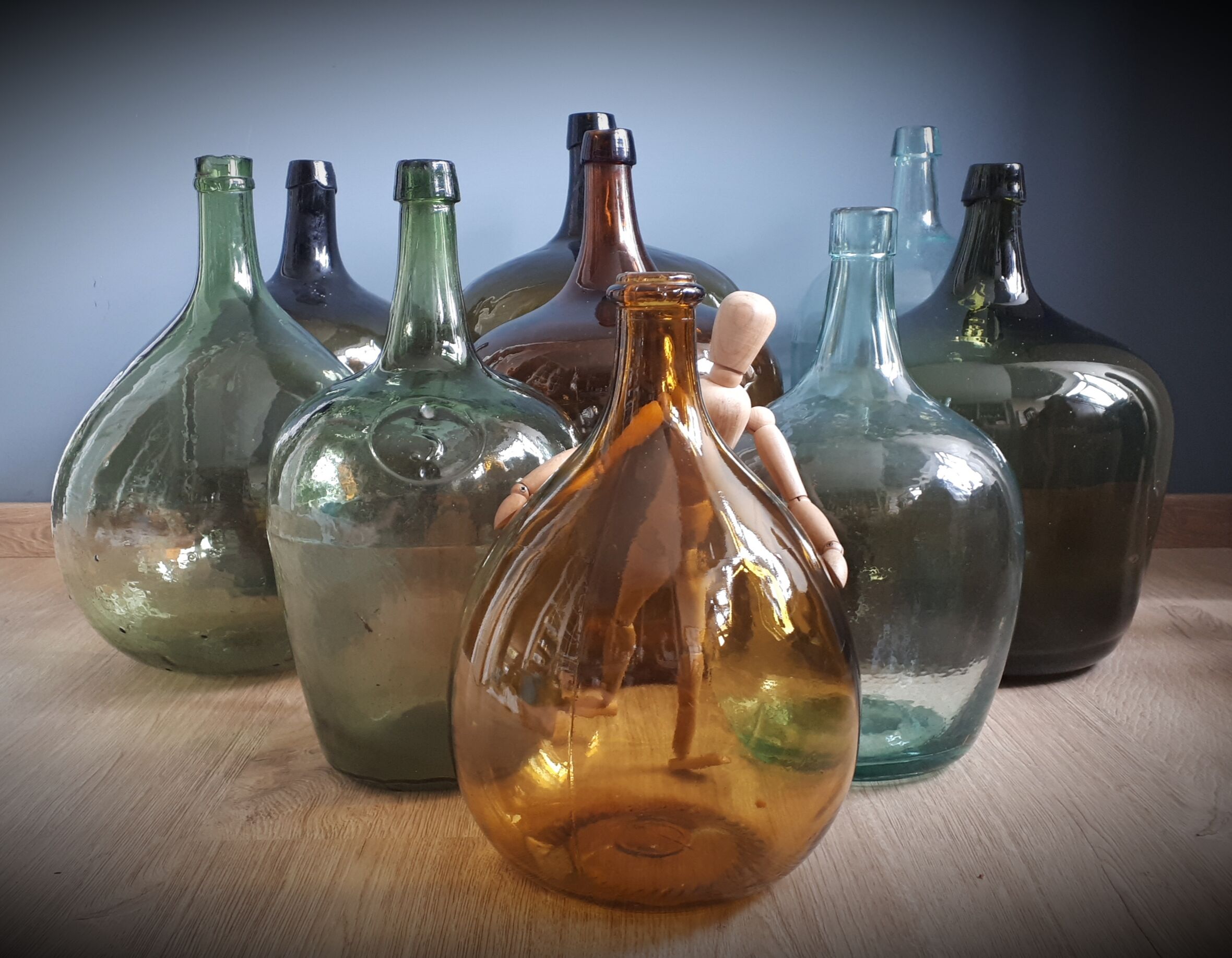 Demi-john 10L round light green sling neck