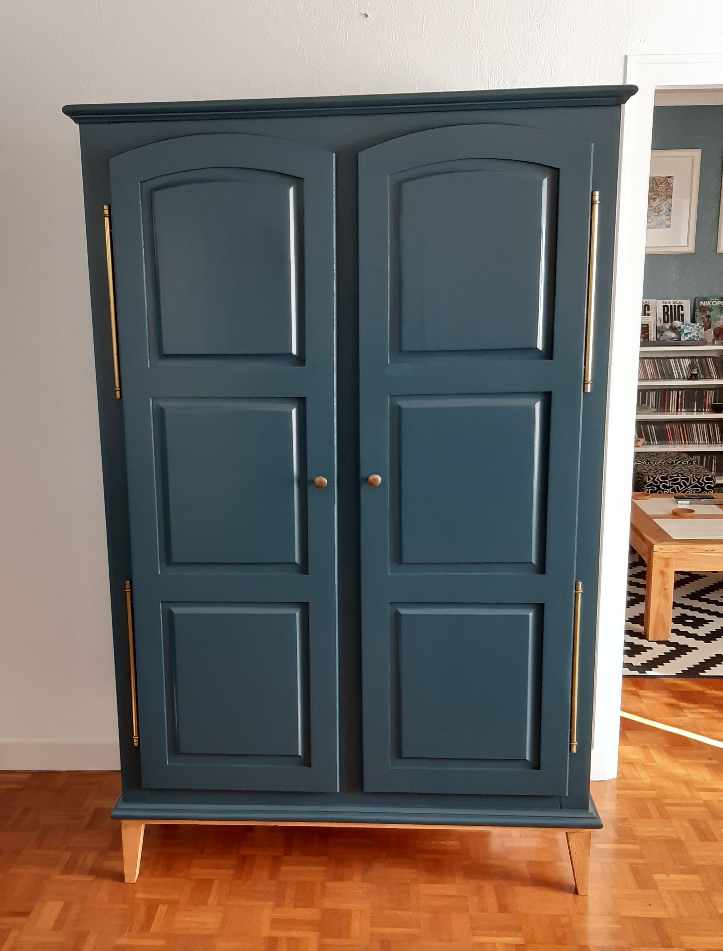 Scandinavian wardrobe wardrobe ganne blue