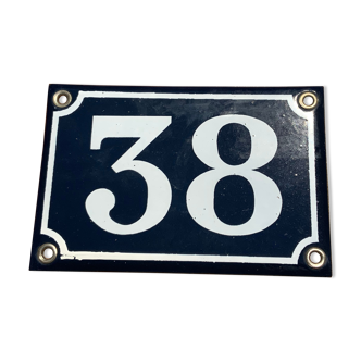 Plaque de rue en tôle émaillée bleue et blanche numéro 38