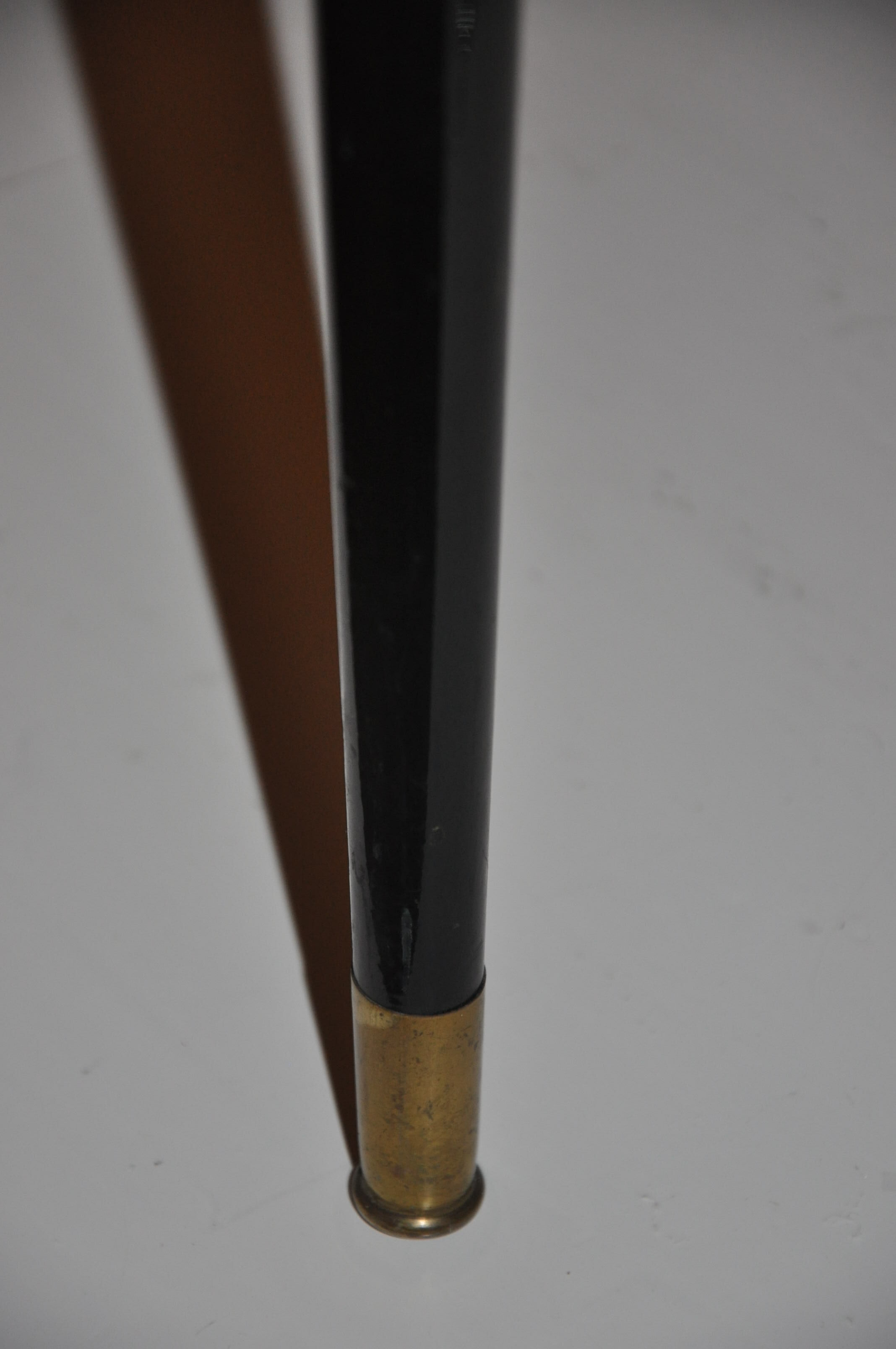 Table tripod shape vintage bean