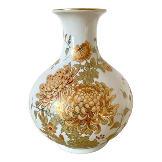 Vintage Chinese vase