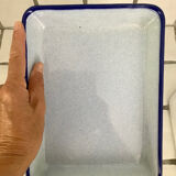 Enamelled sheet metal plate tray