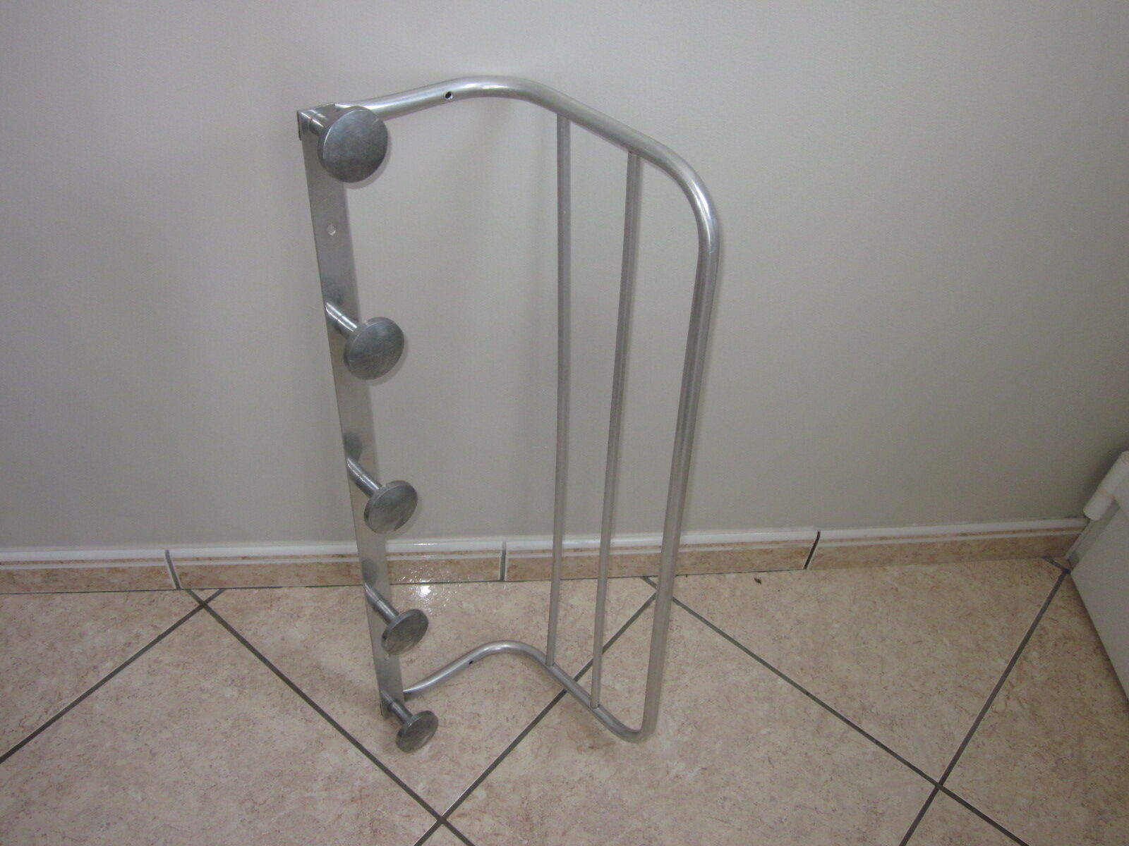 Aluminum coat rack from the 50/60