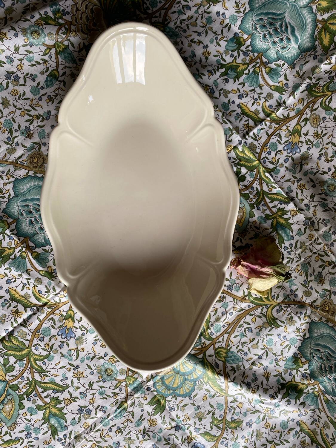 Large Wedgwood porcelain dish