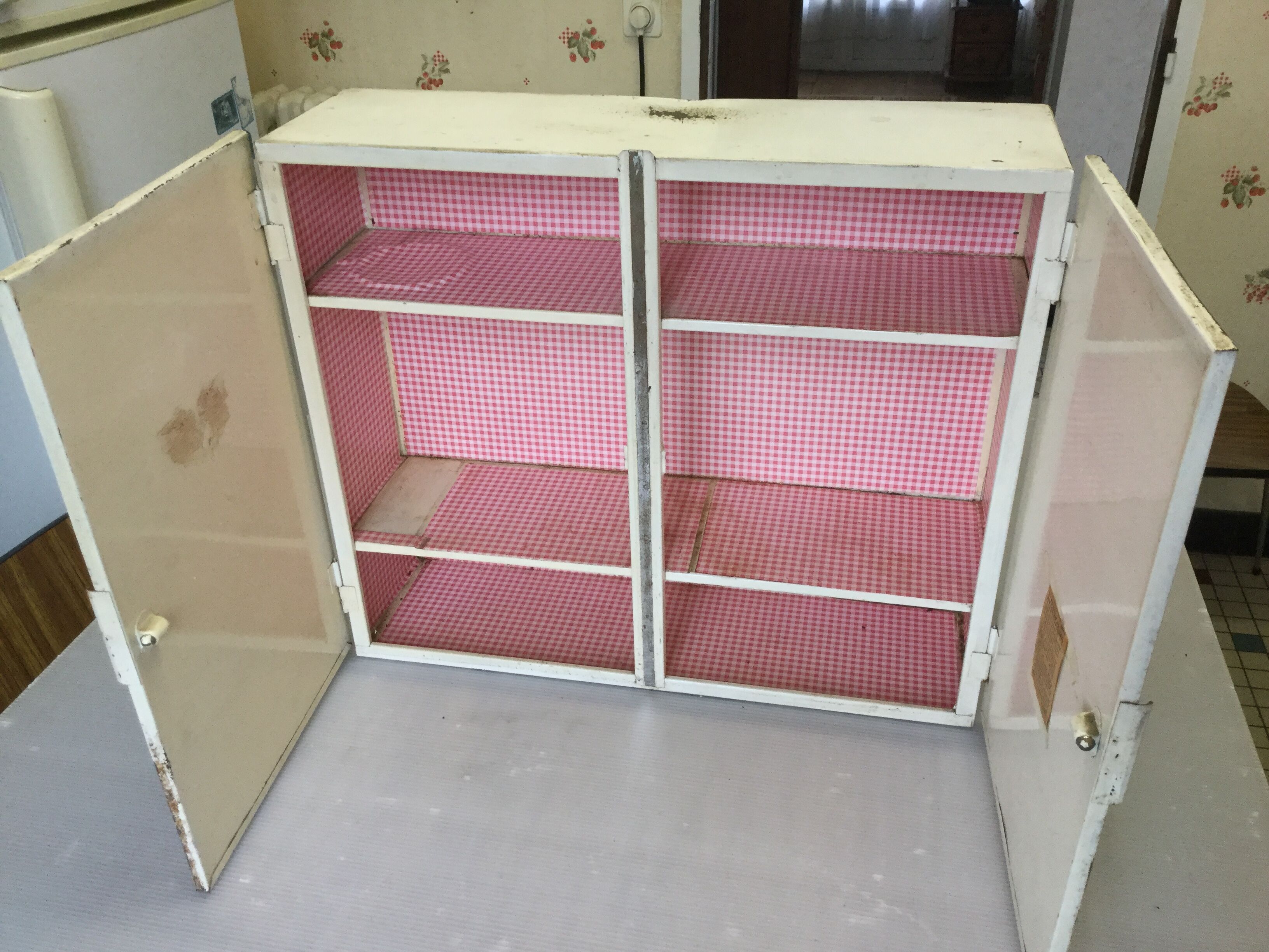 Pharmacy cabinet mirror