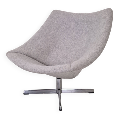 Fauteuil Oyster Artifort restauré avec base croisée par Pierre Paulin, 60'
