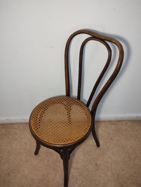 Chaise bistrot cannée