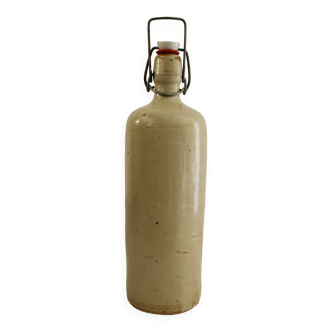 Glazed stoneware bottle - beige