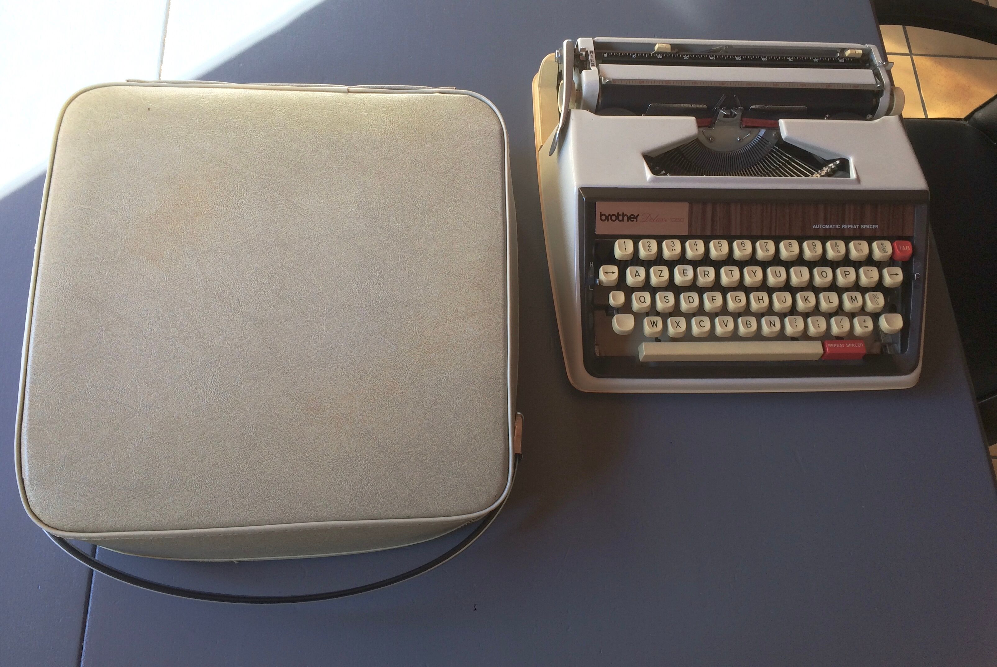 TYPEwriter BROTHER 1972 Deluxe 1350