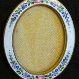 Enamel frame painted rose patterns for family portrait