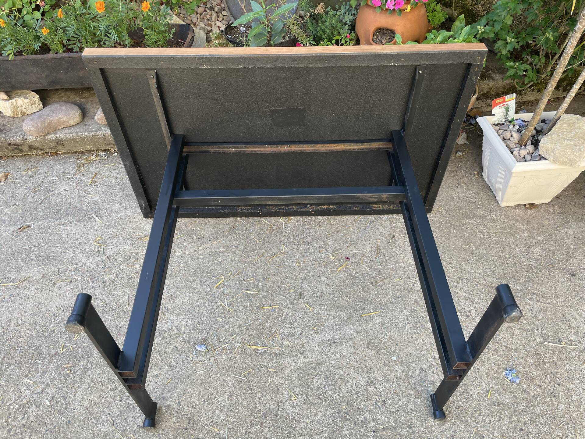 Bistro table