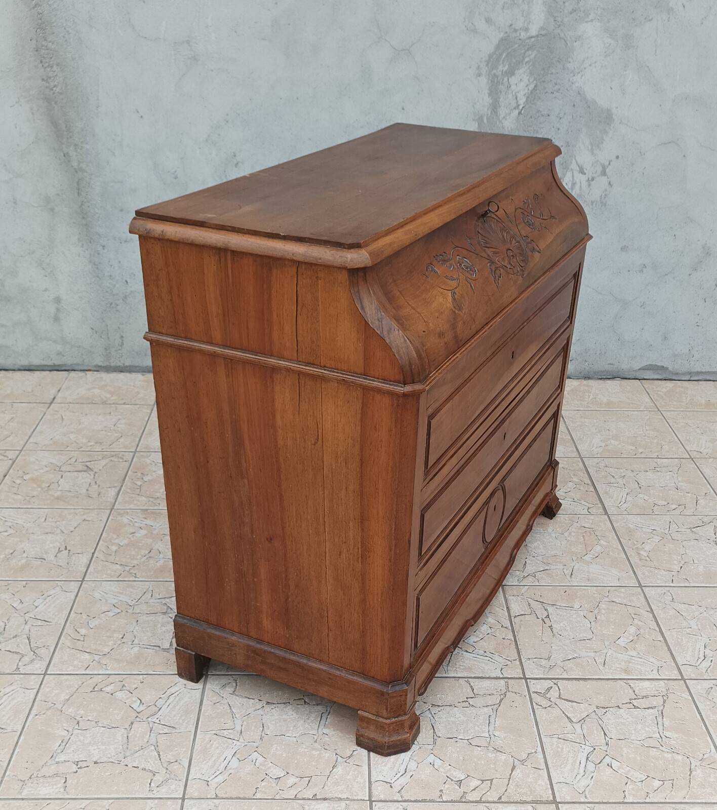Louis Philippe walnut chest of drawers