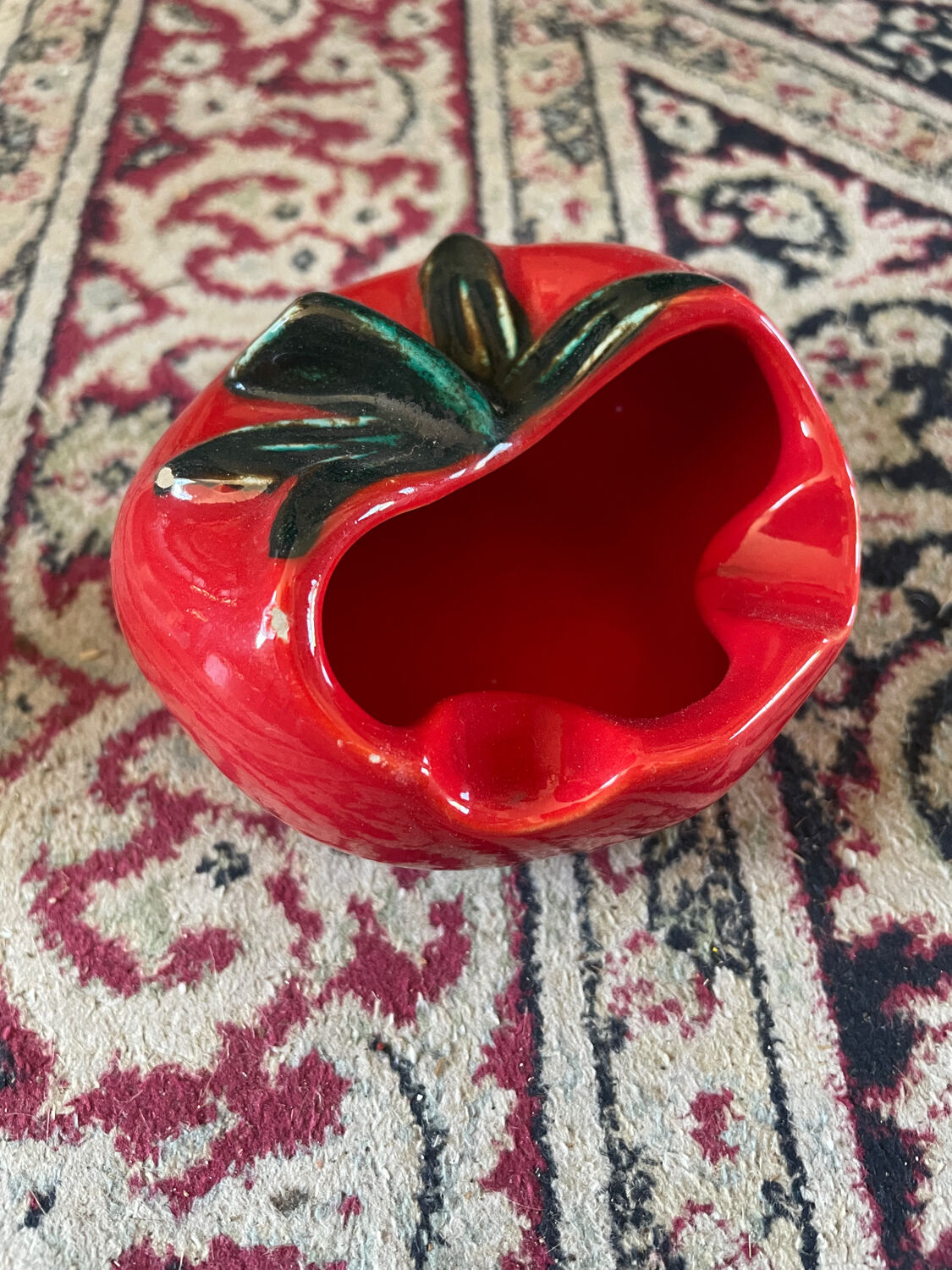 Tomato ashtray