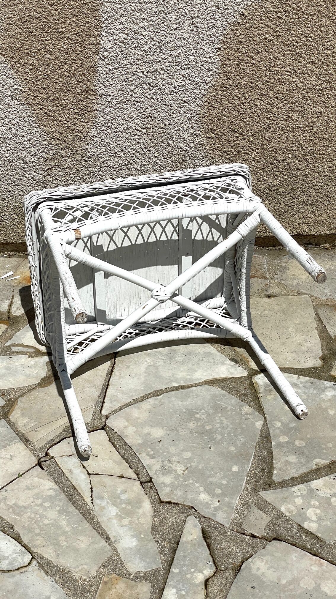 Table basse de jardin rotin vintage