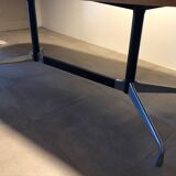 Table segmented par Charles & Ray Eames