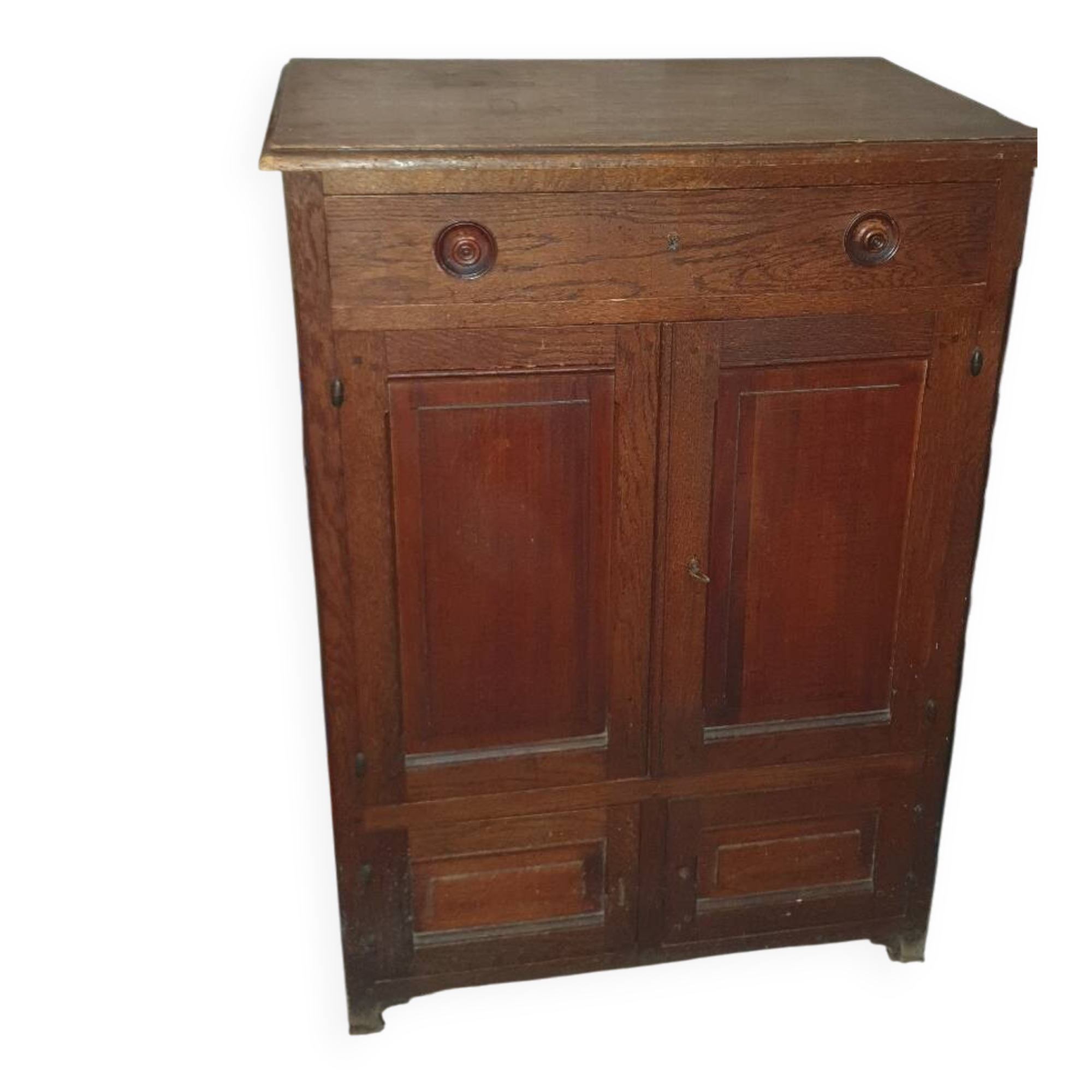 Low solid wood buffet