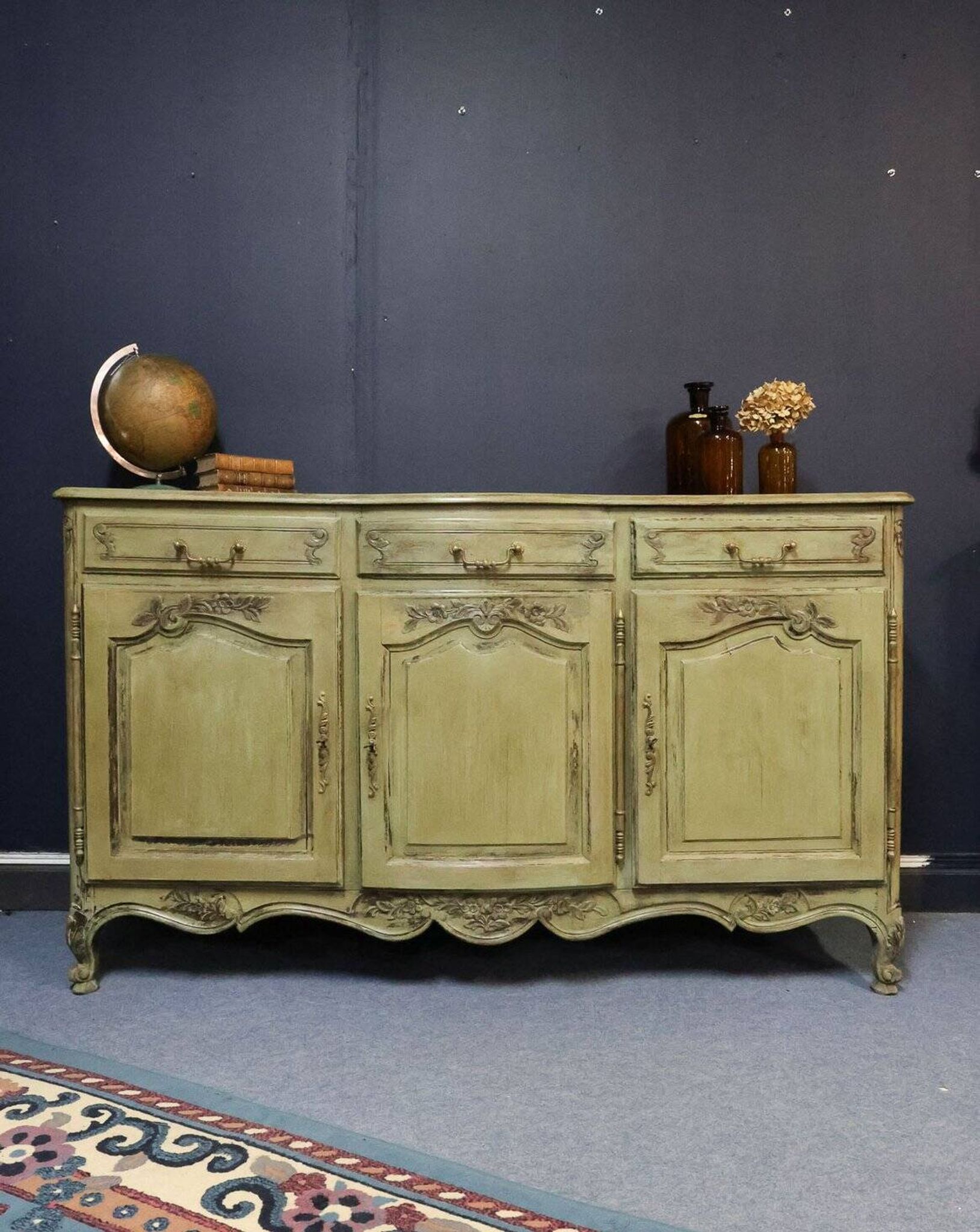 Buffet Louis XV