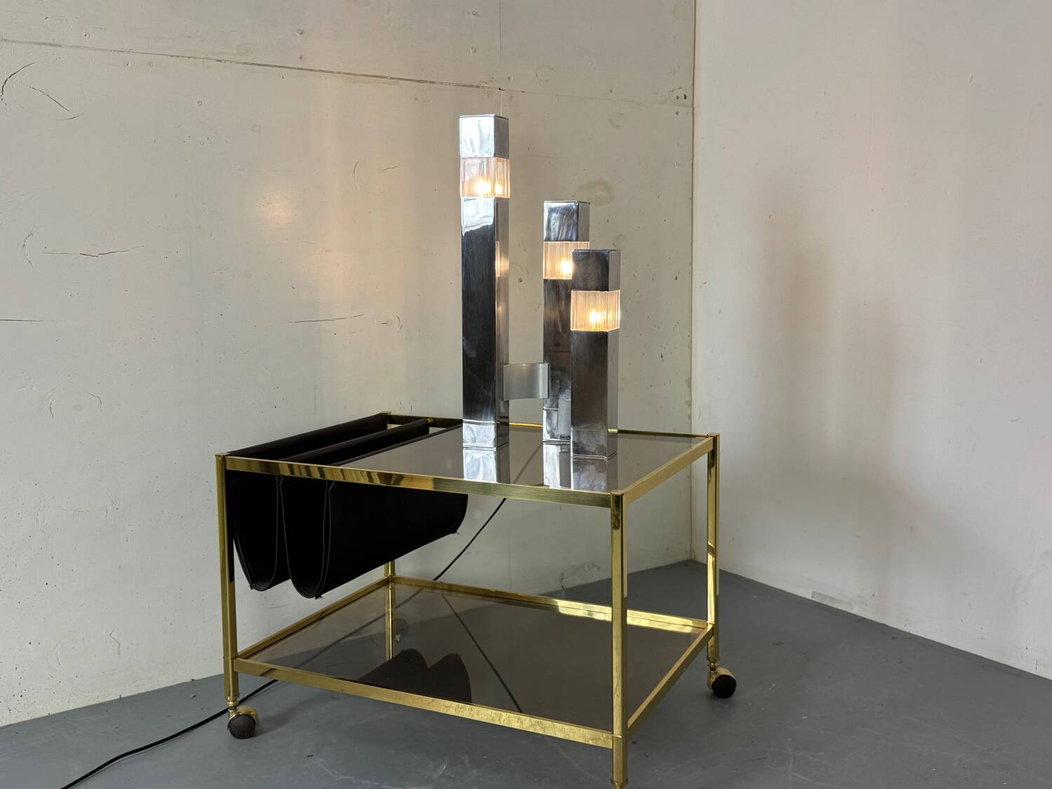 Very Mid-Century Modernist Architectural Sciolari Cubic Table Lamp by Gaet
