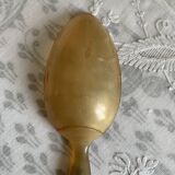 Salad servers in horn and chiseled metal 1920s