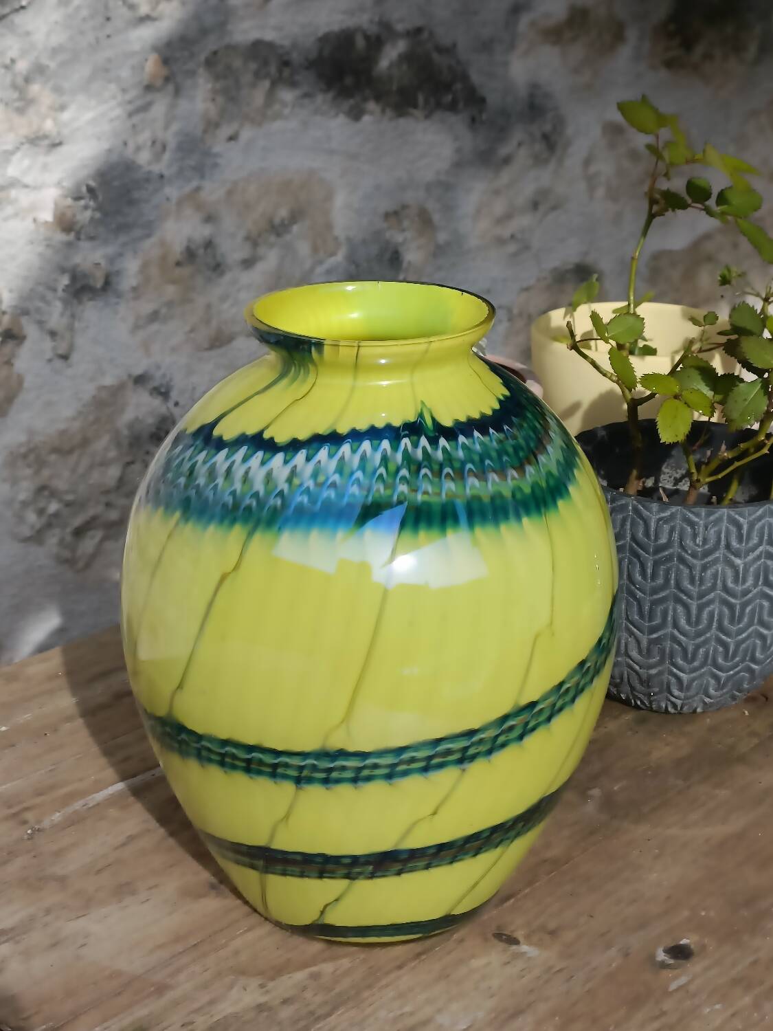 Two-tone blown glass vase, 70s