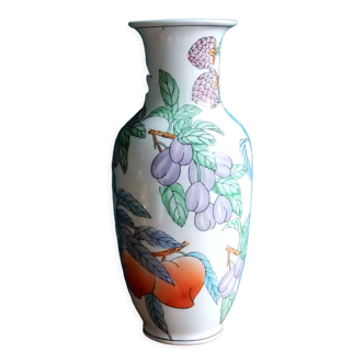 Hand-painted Chinese vase