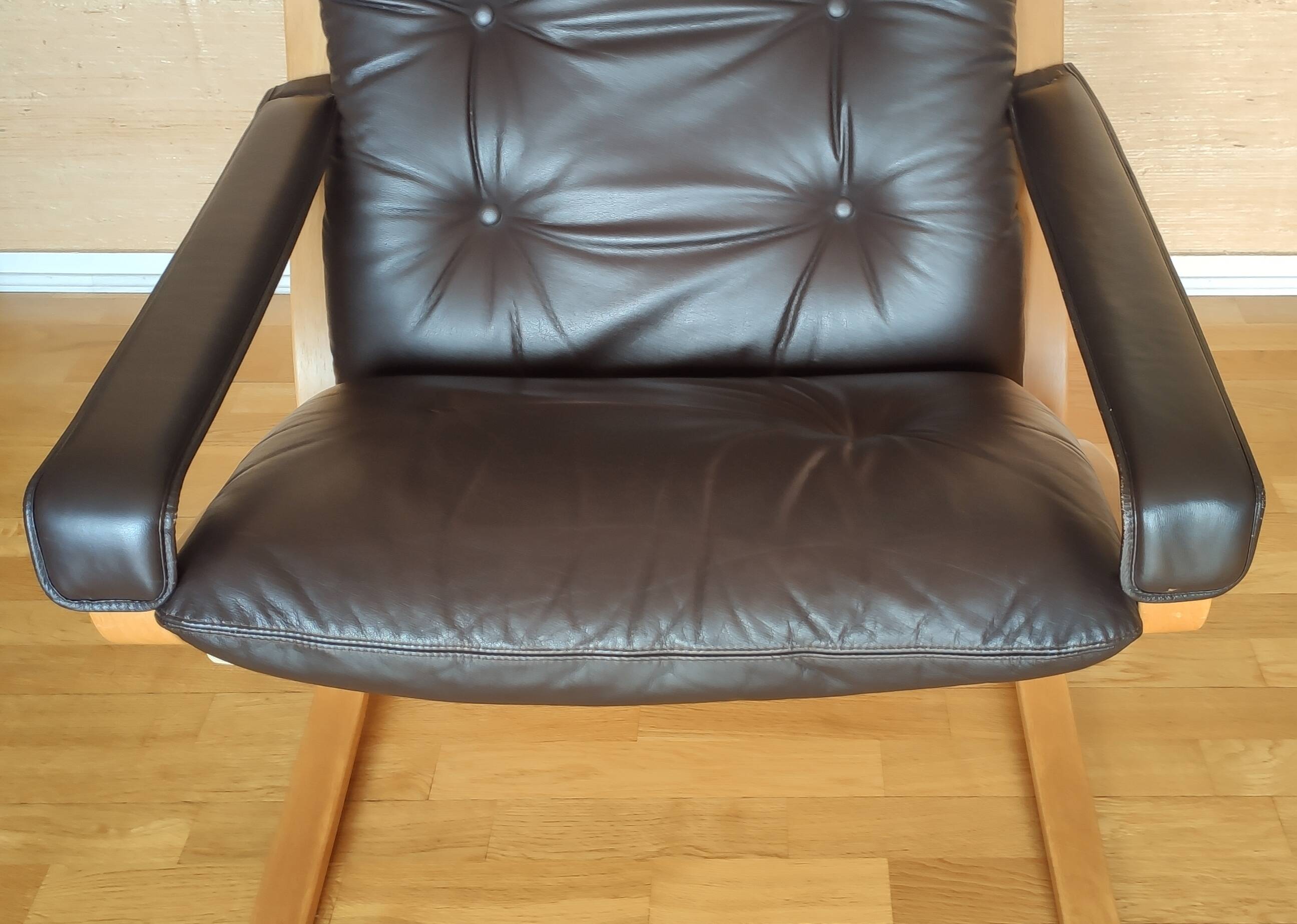 Siesta armchairs + footrest