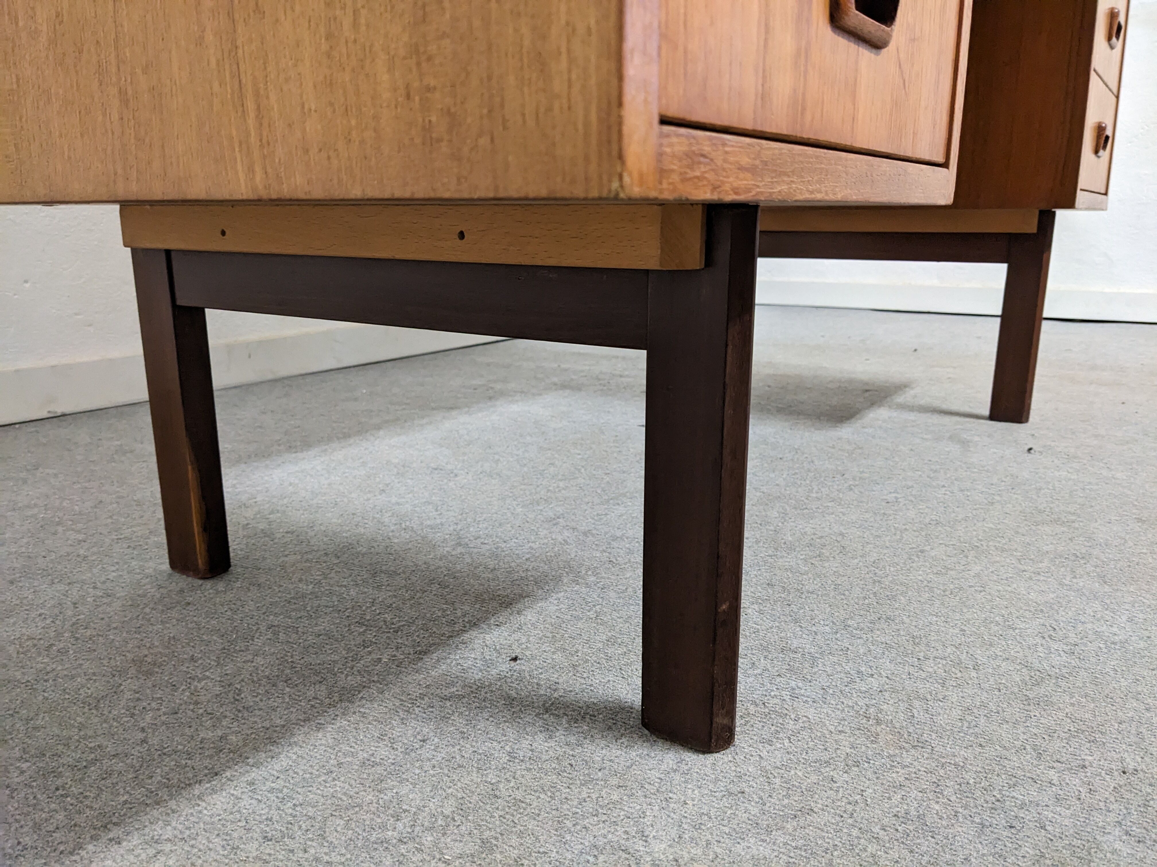 Scandinavian double-sided teak desk from the 50s/60s