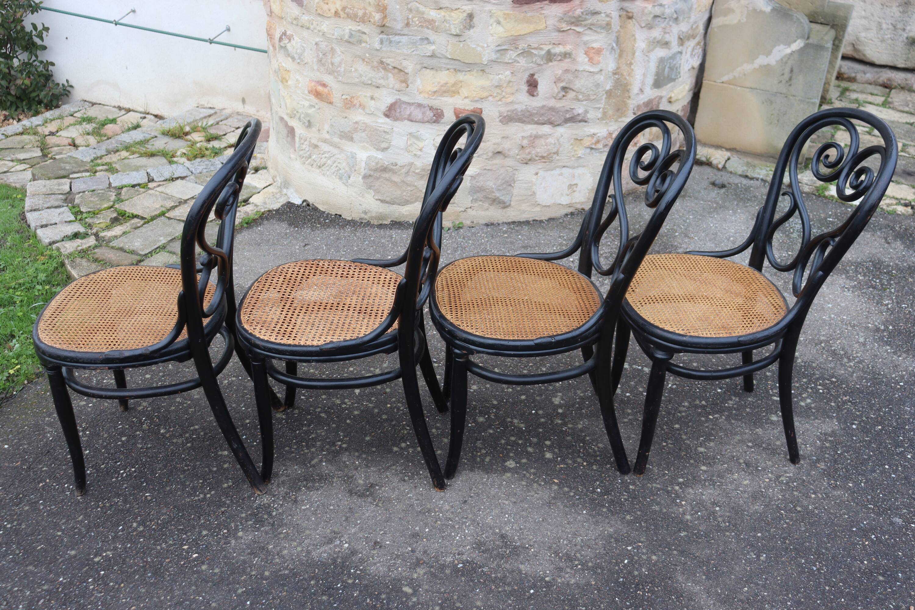 Set of 8 Thonet chairs, model no. 4, known as "Daum café", 1880