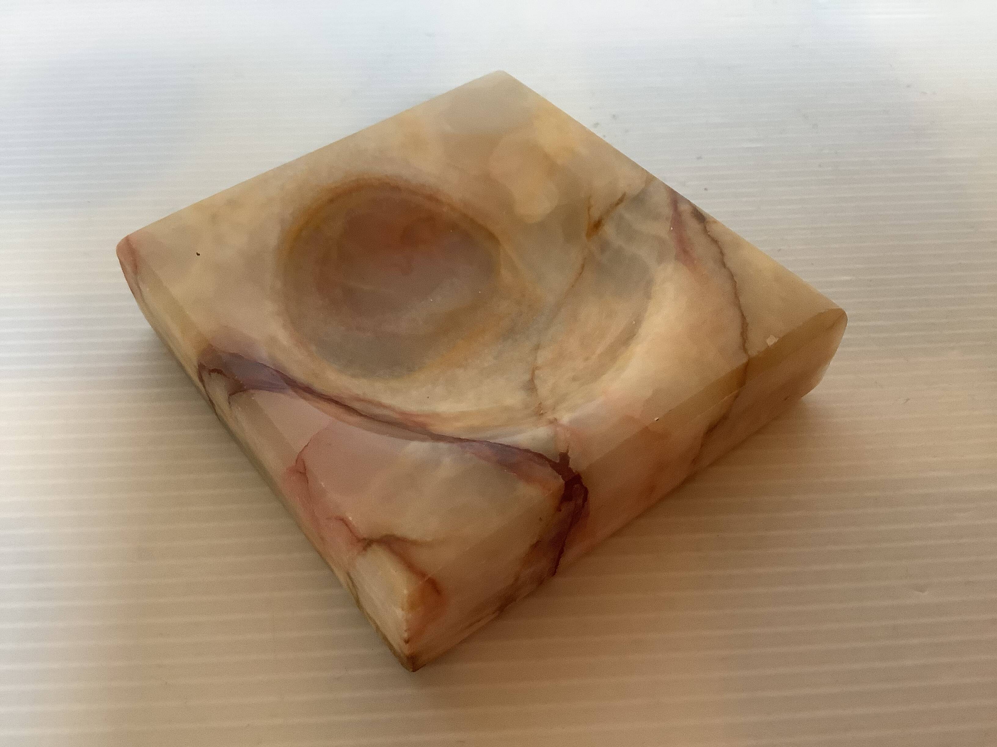 Onyx ashtray catchall