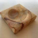 Empty onyx ashtray pocket