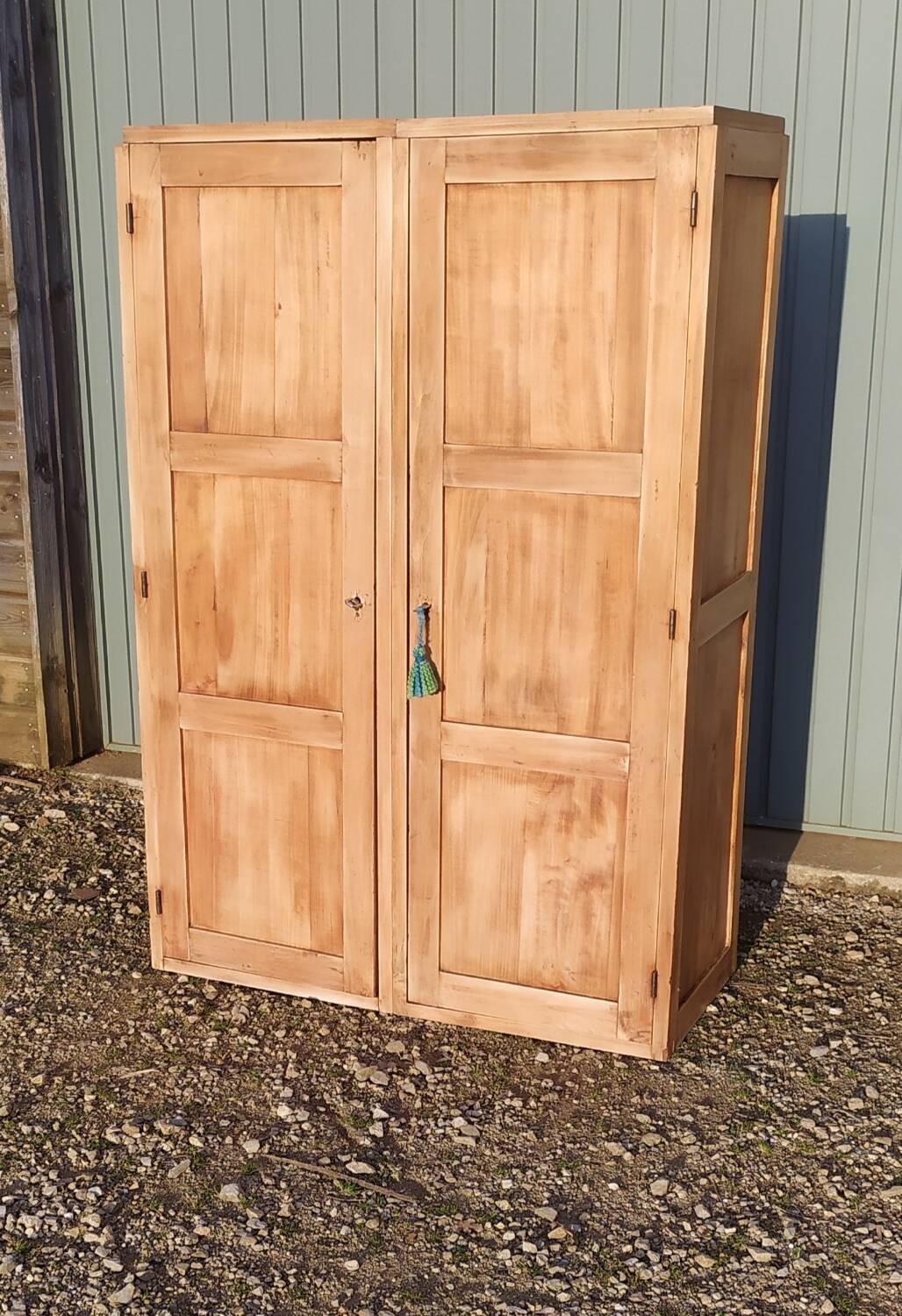 High sideboard cabinet