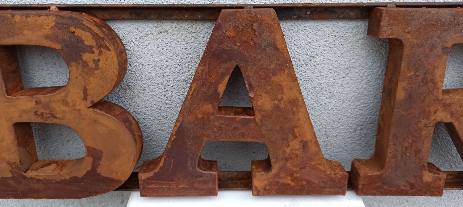 Rusty metal plate BAR