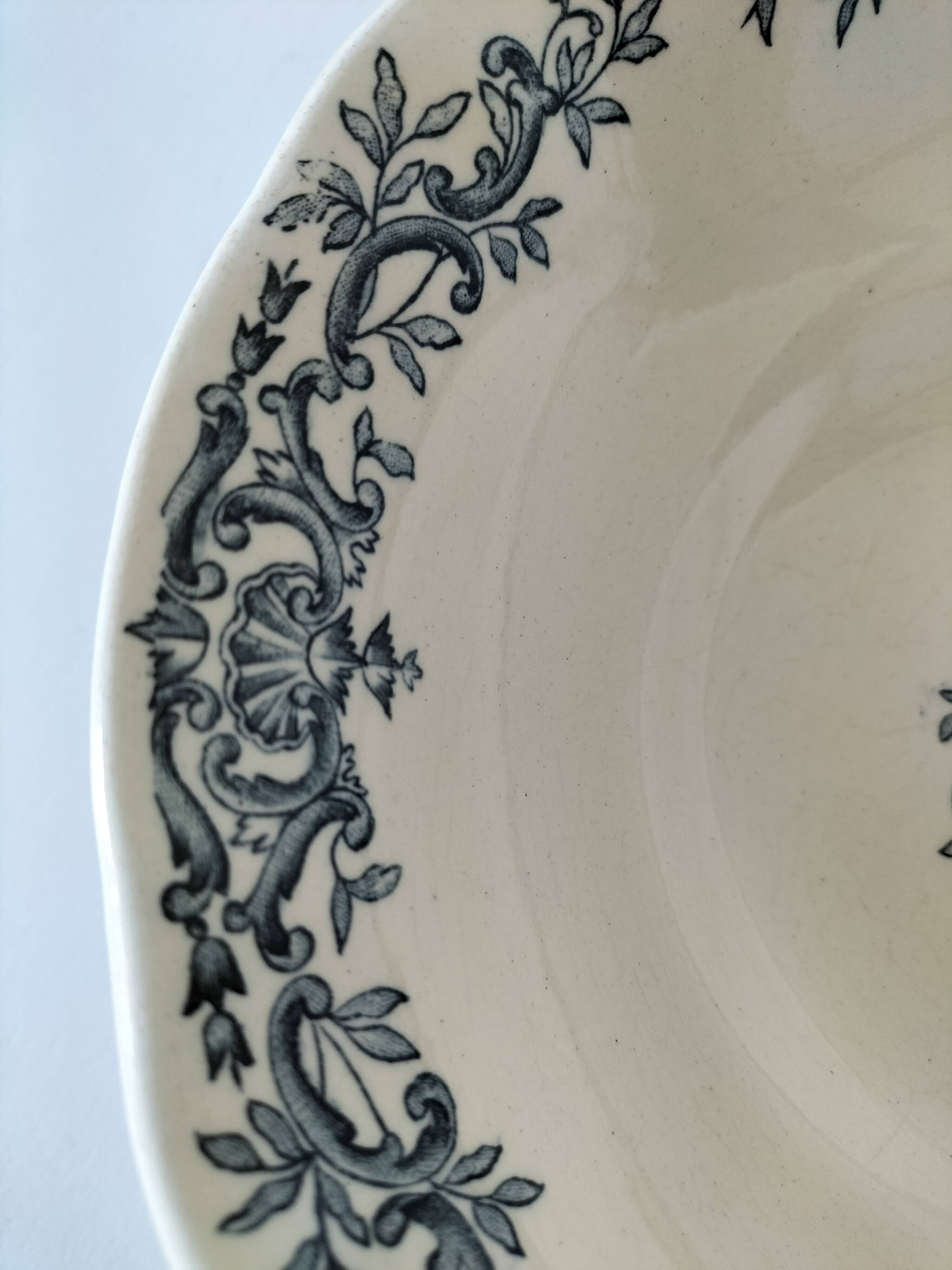 Compote dish on pedestal Longchamp, Régent model, period R. Charbonnier.