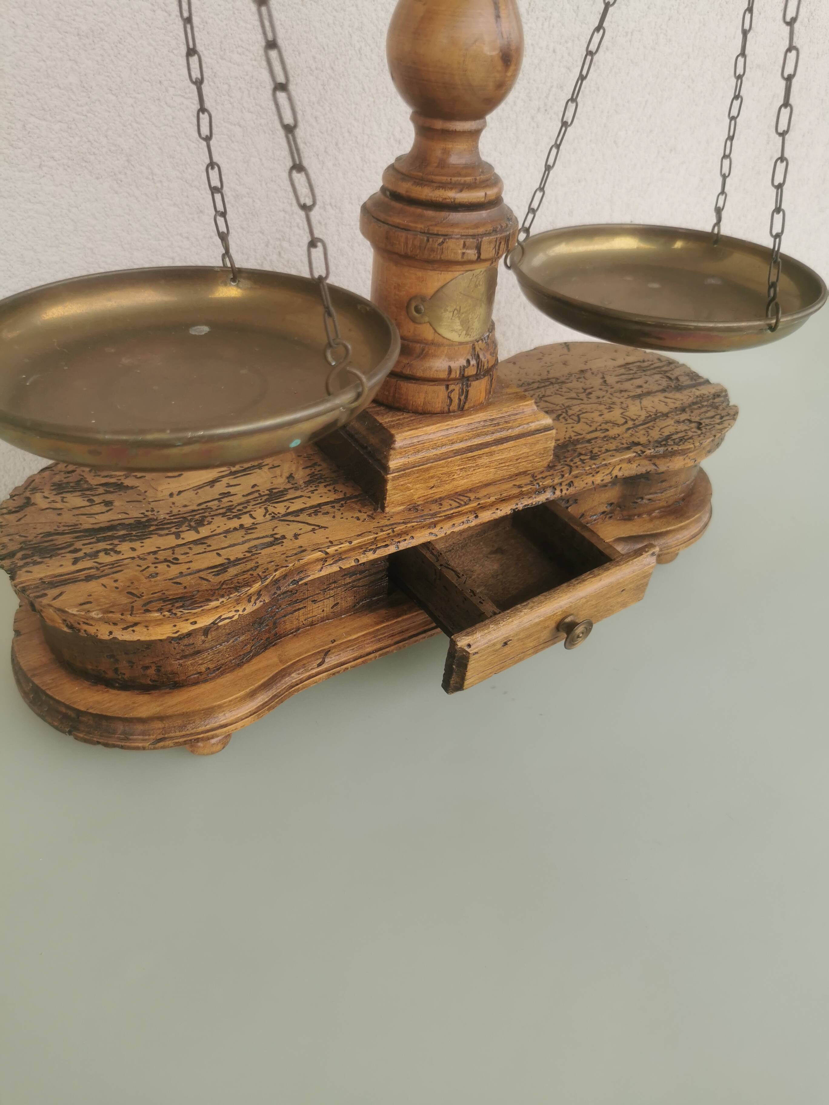 Ancient trebuchet balance