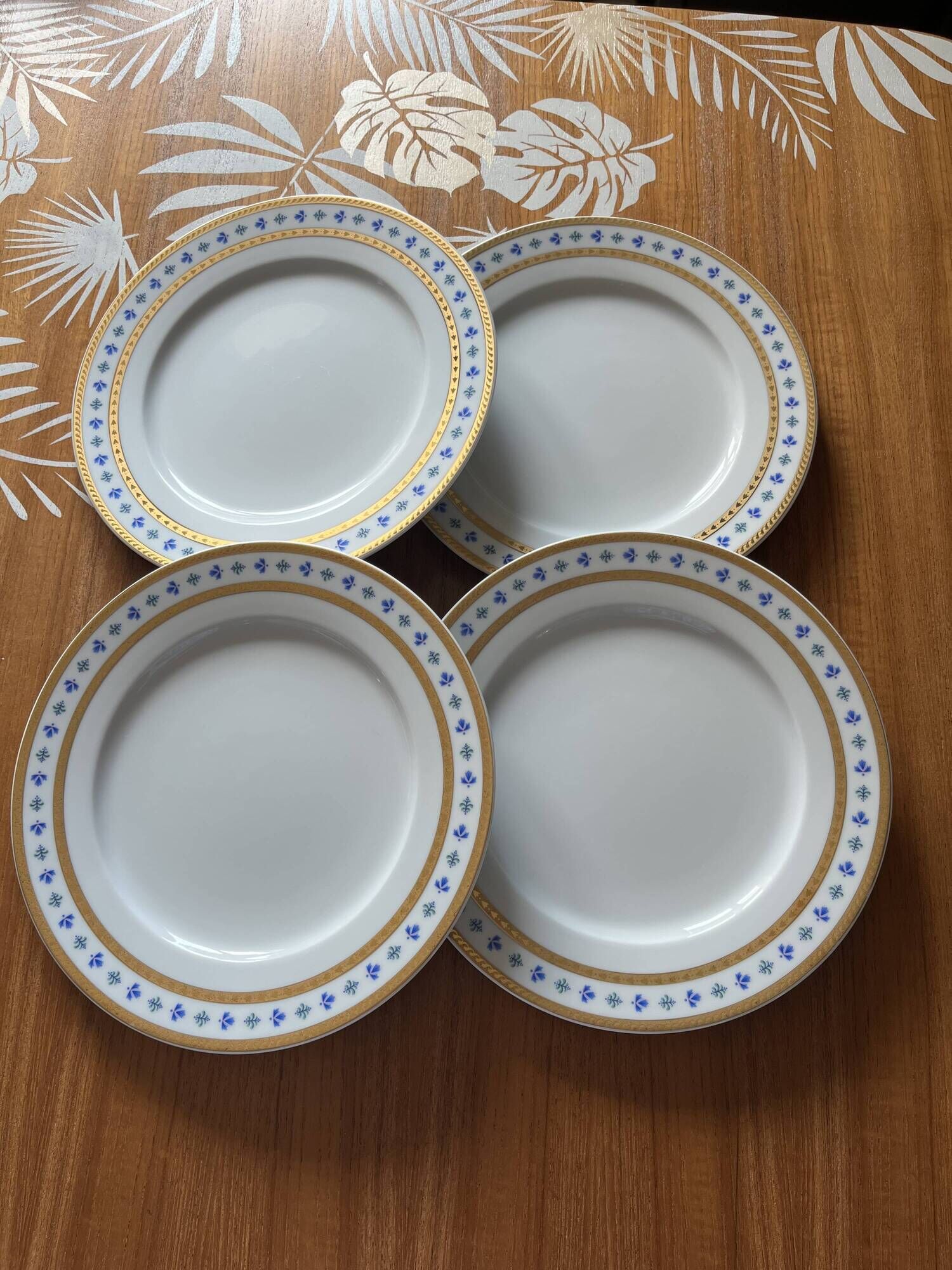 Service of 12 fine porcelain pieces Karlovy Vary Porcelain