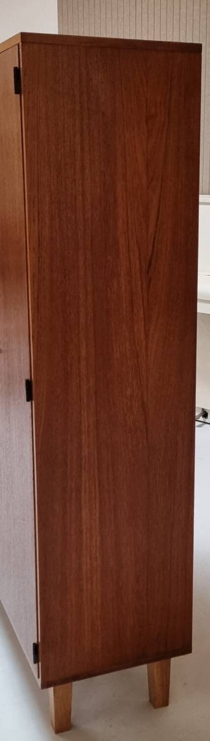 Armoire du milieu du siècle