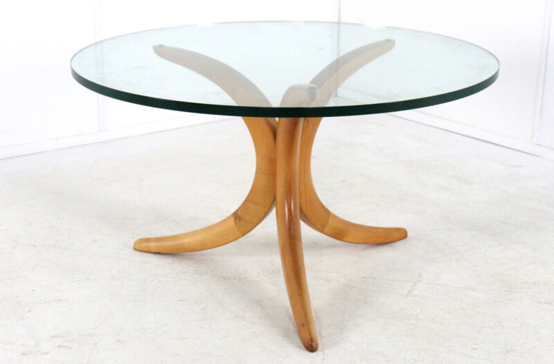 Alma möbel coffee table with boomerang legs and glass top