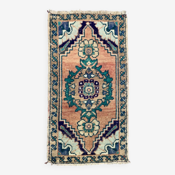 Petit tapis turc vintage 90x48 cm, short runner, tribal, shabby, mini tapis